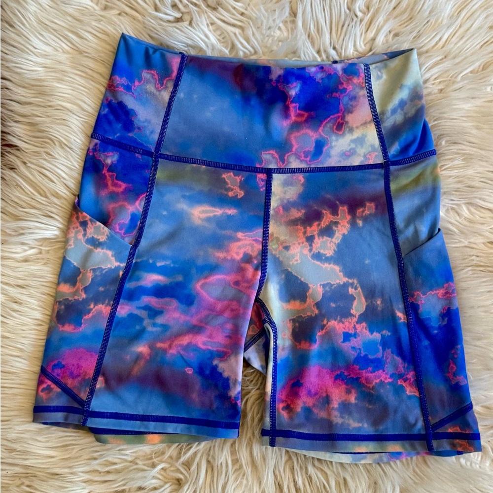 Fabletics 6” Shorts